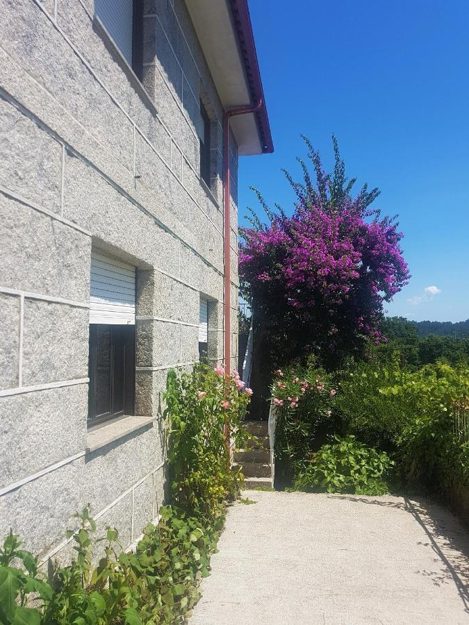 O Eido De Celia Villa Ponteareas Exterior foto
